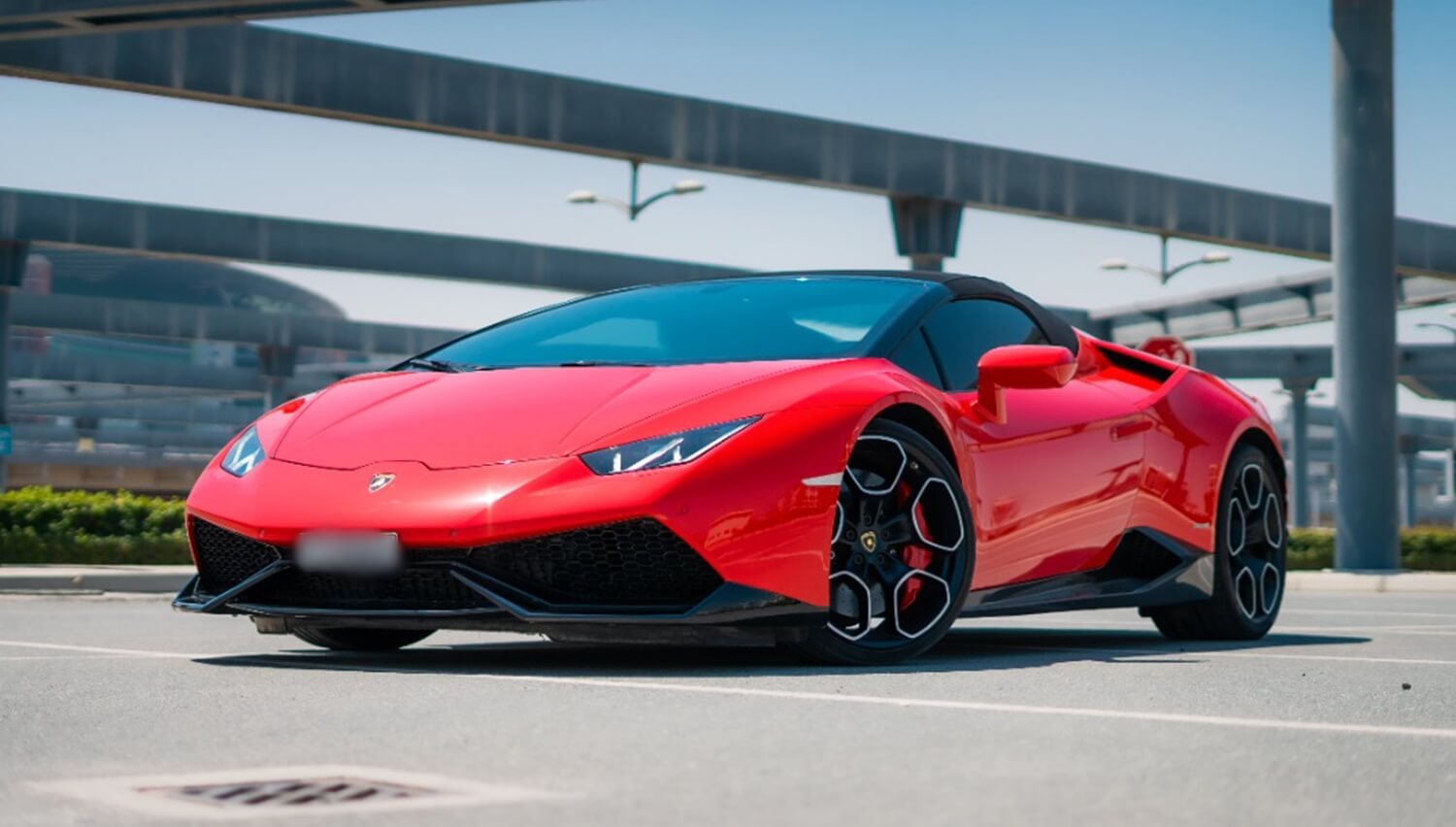 Lamborghini Huracan Spyder Car Rental Dubai